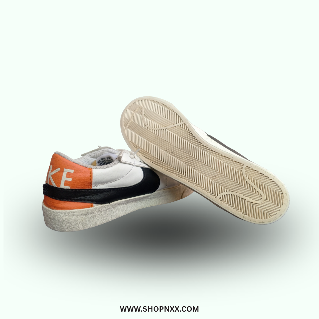 Nike Blazer low 77 jumbo orange - preloved men's shoe