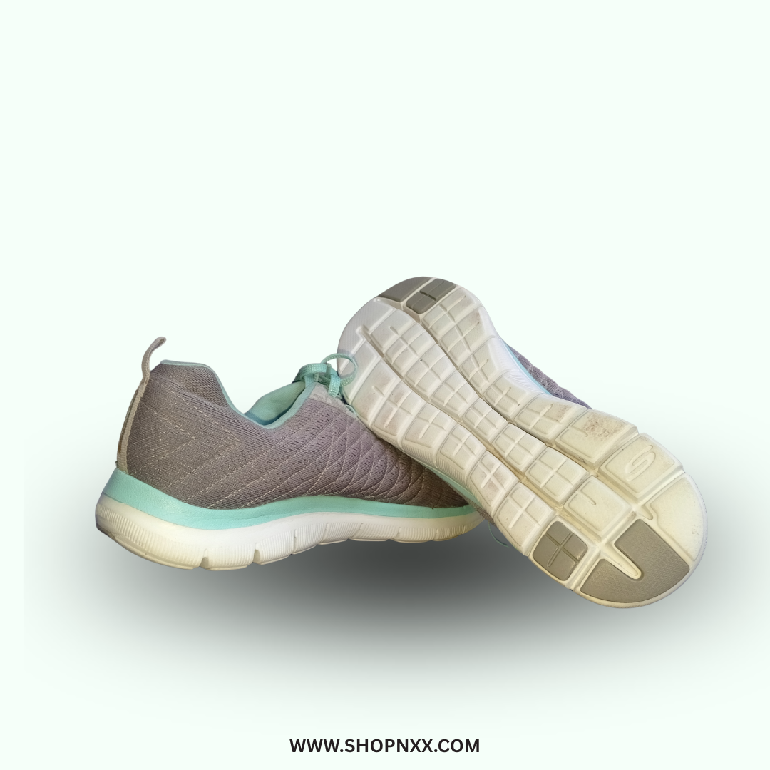 Skechers Flex Appeal 2.0 - preloved unisex shoe