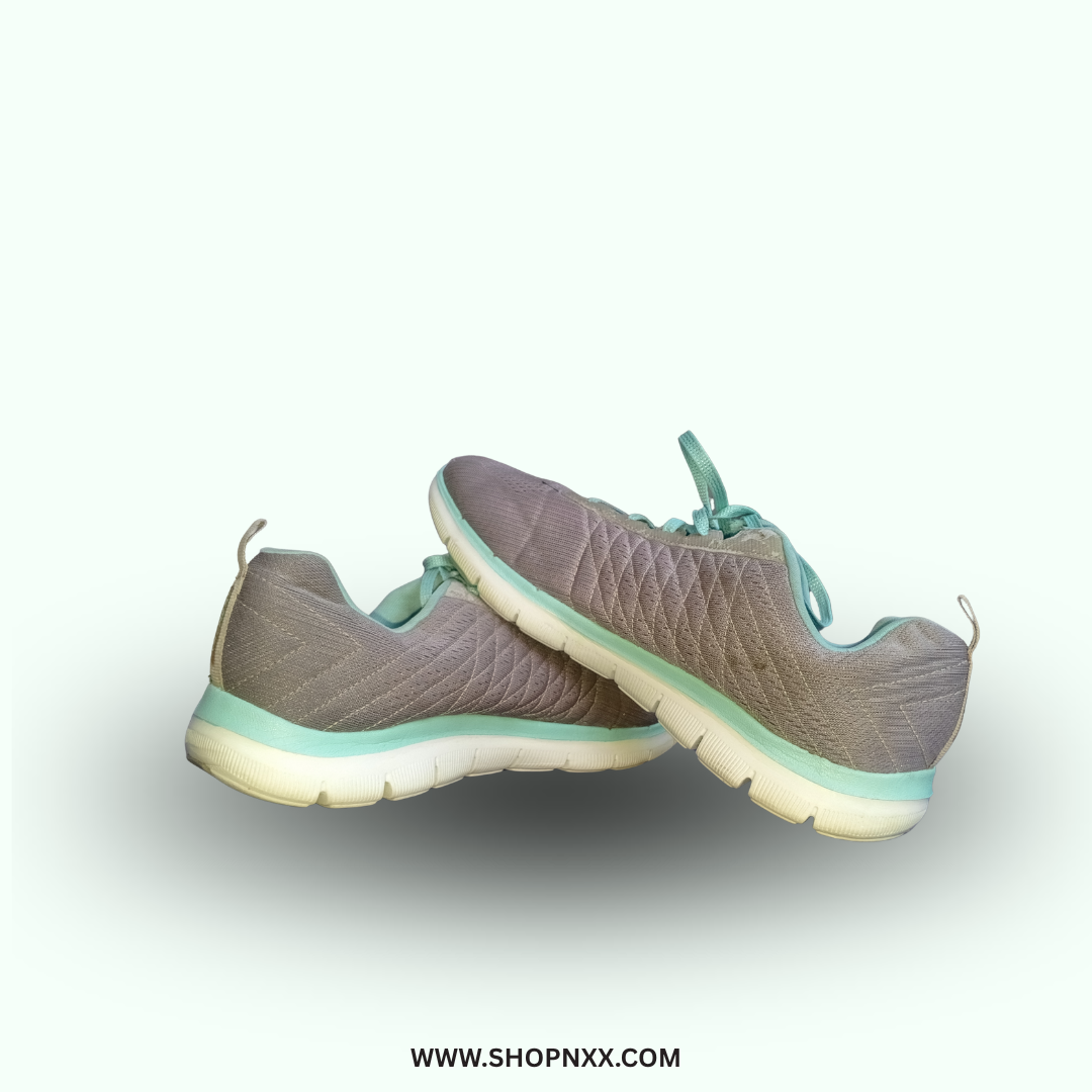 Skechers Flex Appeal 2.0 - preloved unisex shoe