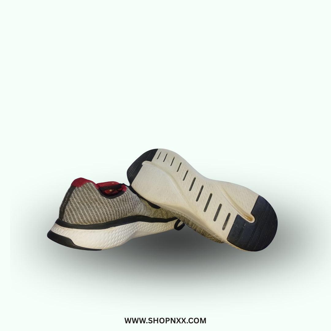 Skechers solar Fuse Kryzik Cross Trainers - preloved unisex shoe