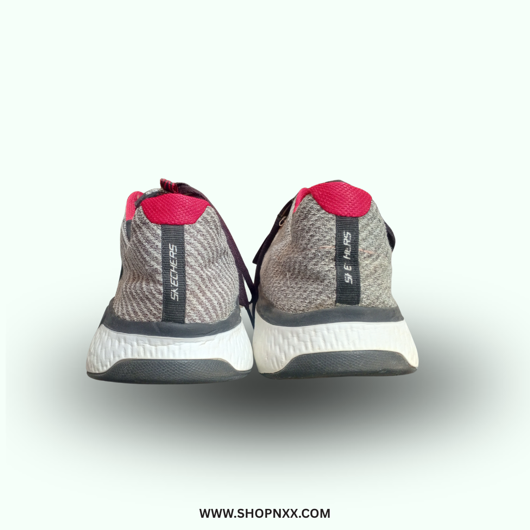 Skechers solar Fuse Kryzik Cross Trainers - preloved unisex shoe