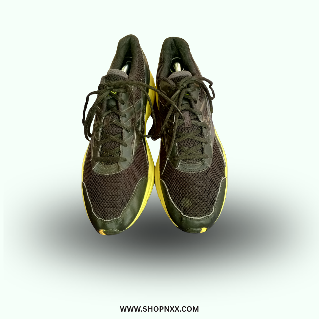 Mizuno Maximizer 16 - preloved men's shoe