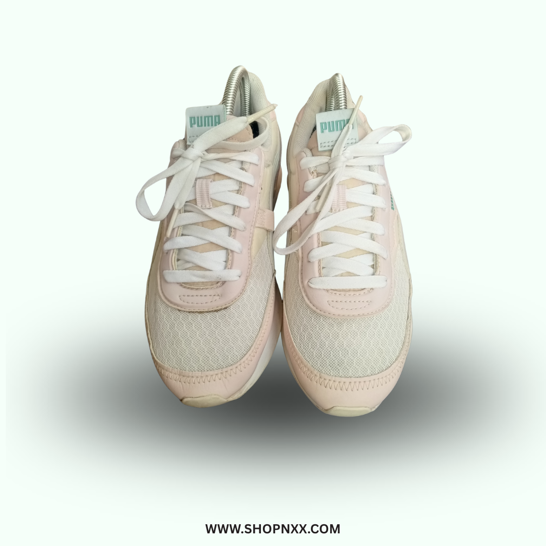 Puma future Rider Pastel Trainers - preloved women's shoe
