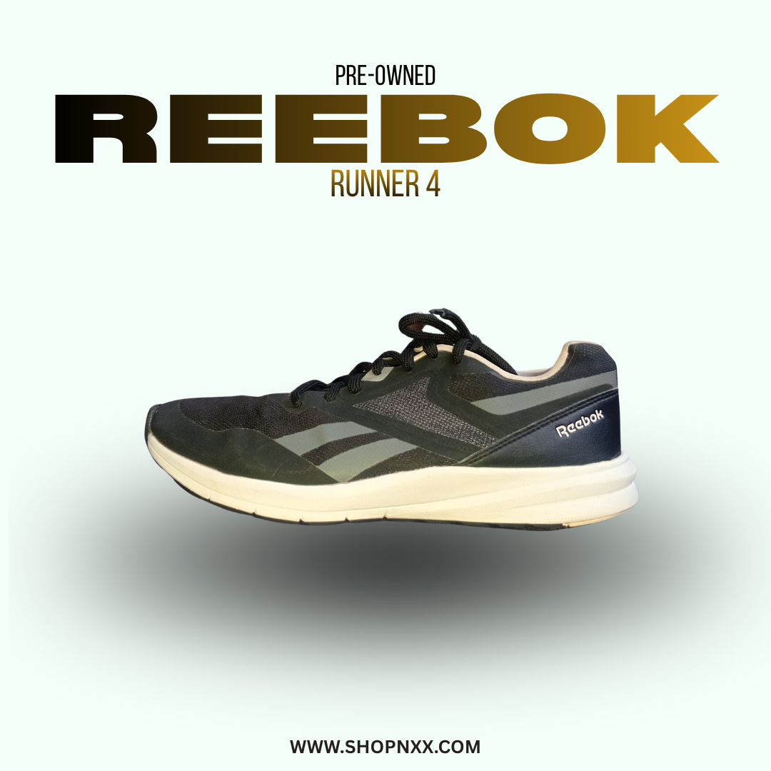 Reebok Runner 4 - preloved men's shoe